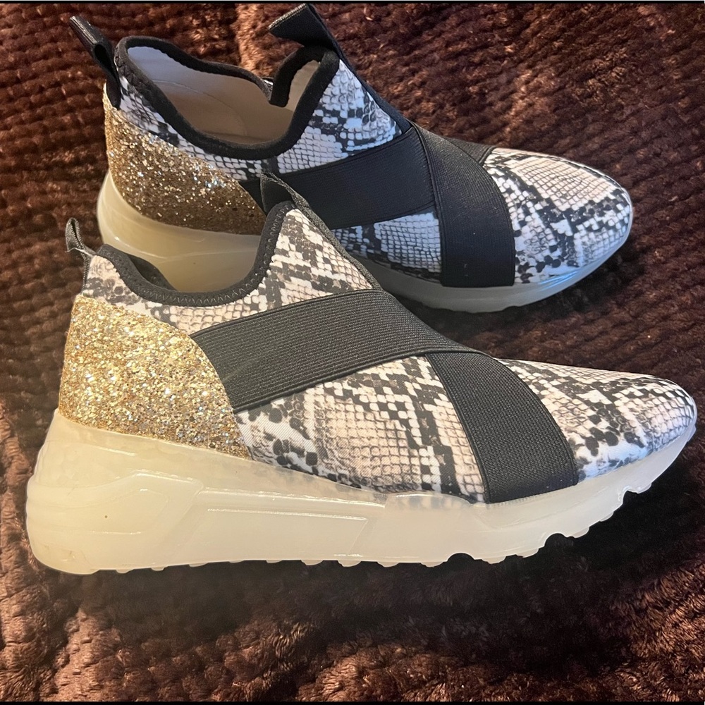 Steve Madden sneakers, gold glitter on heel, snake print
